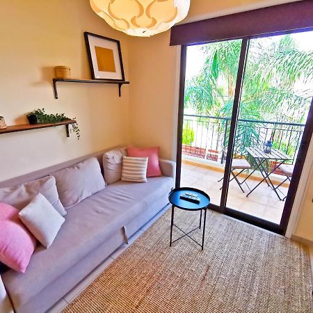 فوروكليني Sunny Pool Apartment المظهر الخارجي الصورة