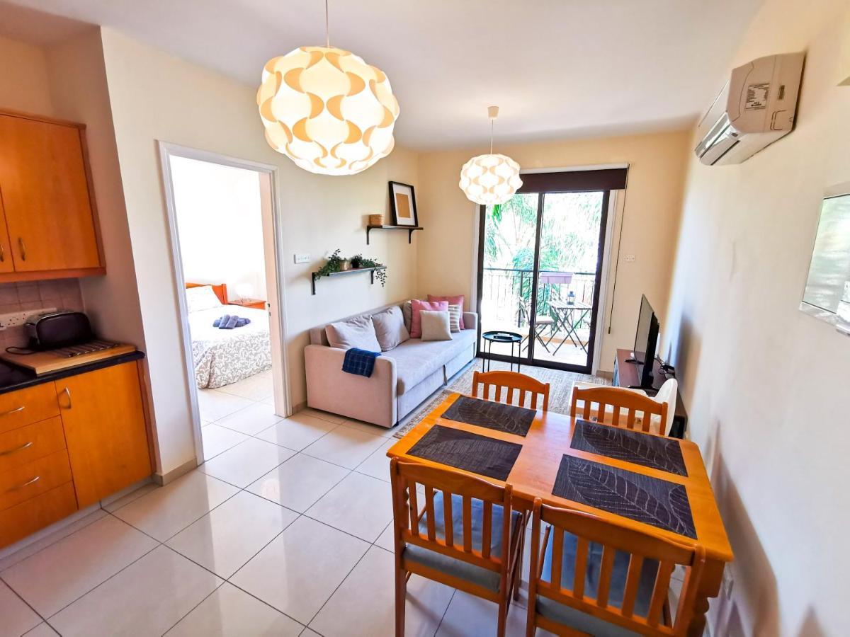 فوروكليني Sunny Pool Apartment المظهر الخارجي الصورة